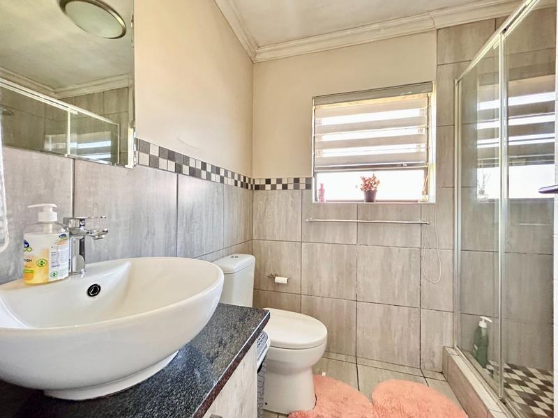 3 Bedroom Property for Sale in Ngwenya River Estate North West